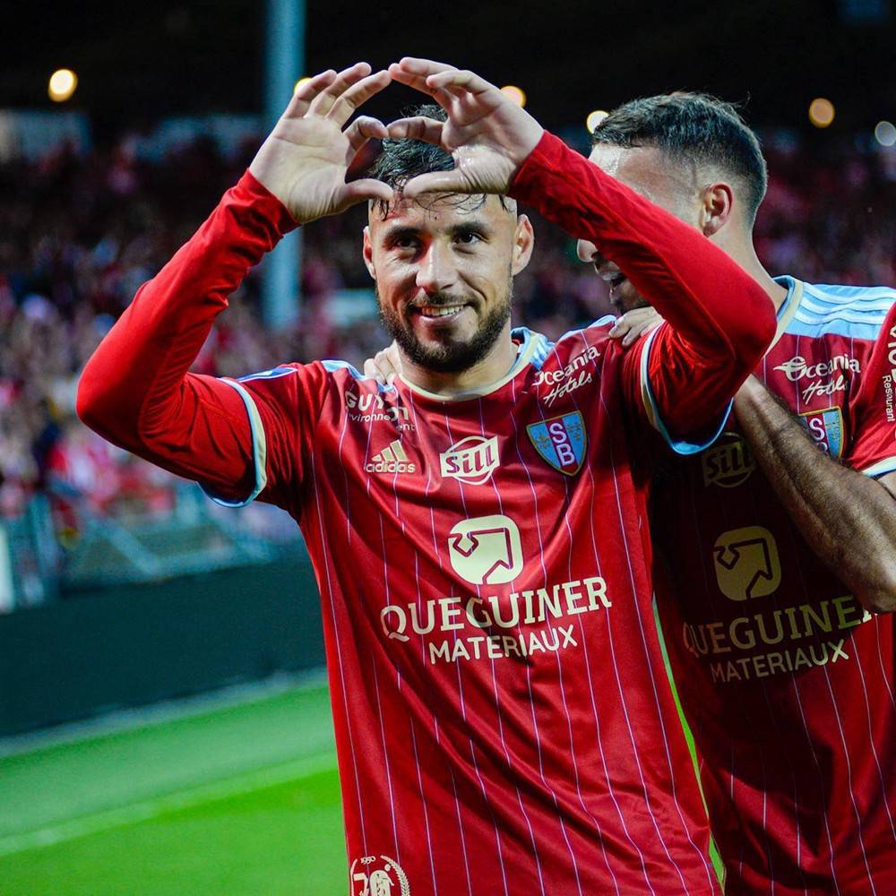 比分分析赛事精彩瞬间盘点，年度回顾震撼登场的简单介绍