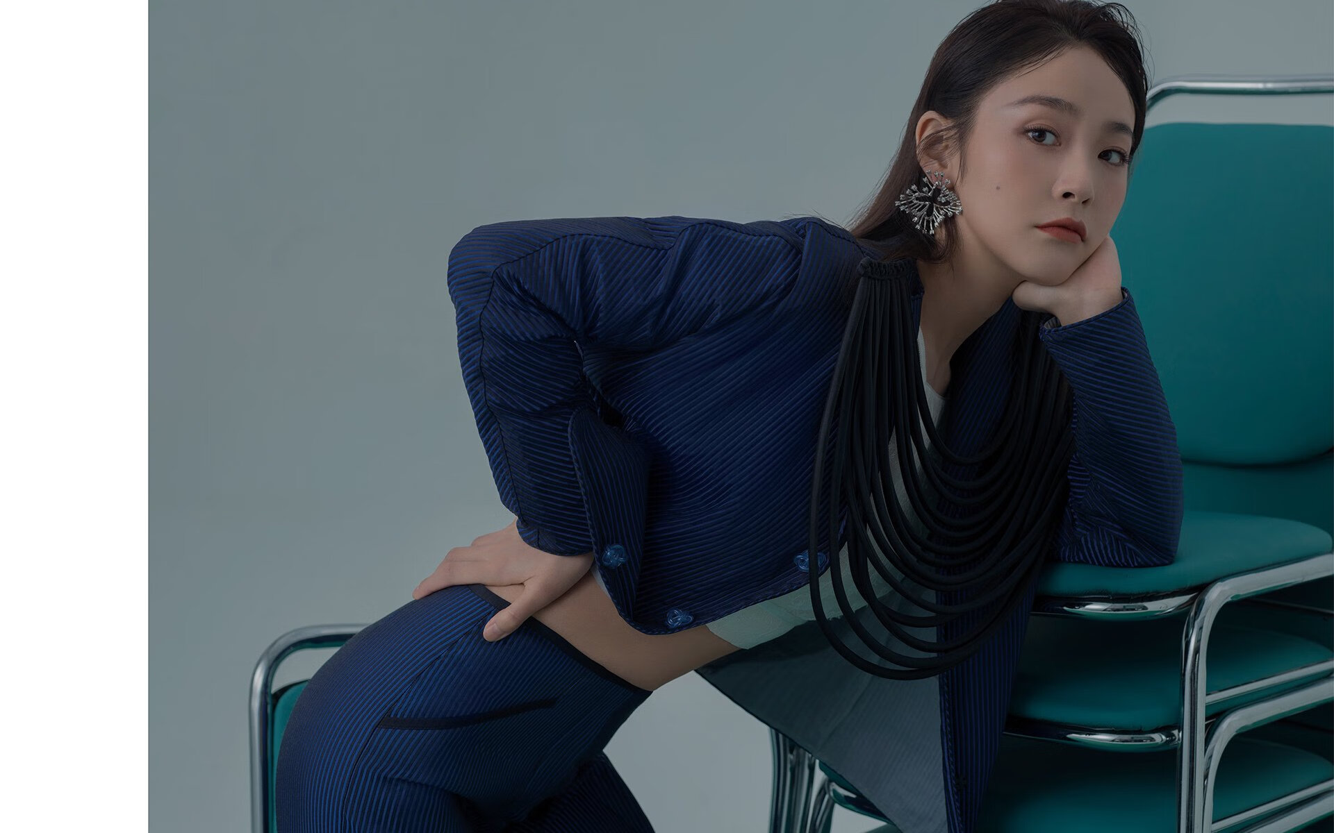 迷雾中劈出破晓之剑，米切尔关键一击终结的远不止一场比赛