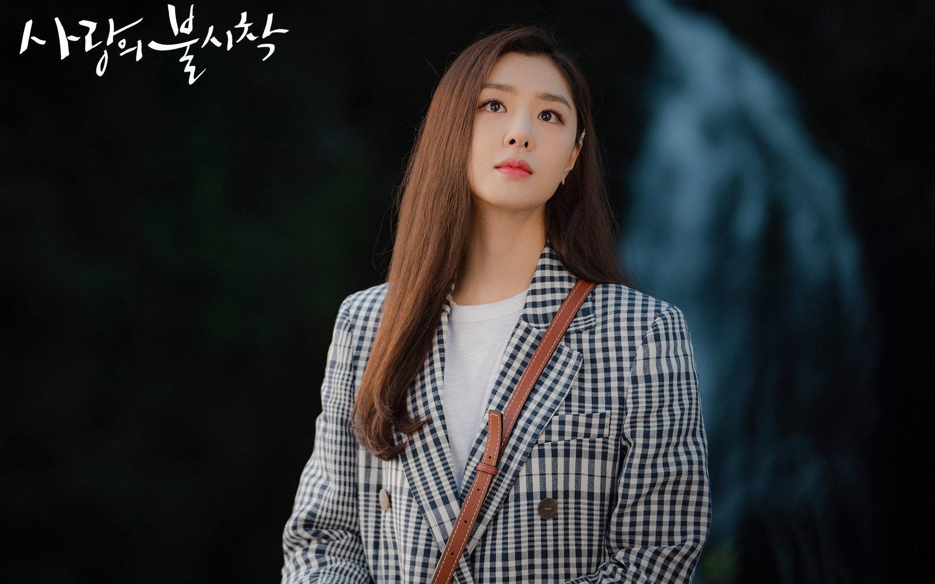 开云体育-世界杯热潮中的篮球对决，广东队稳稳拿下开拓者