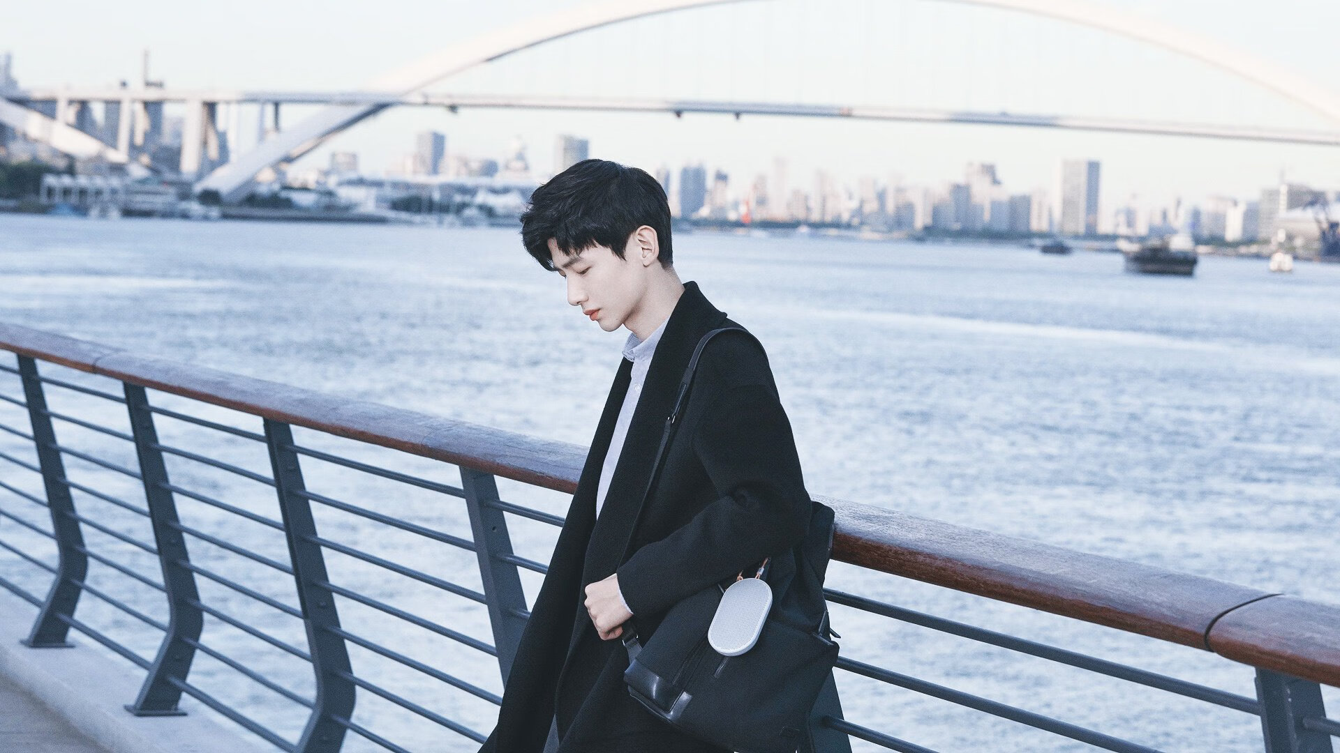 开云体育登录-错位的绝杀，奥亚尔萨瓦尔爆发与一场时空缝隙中的足球奇迹