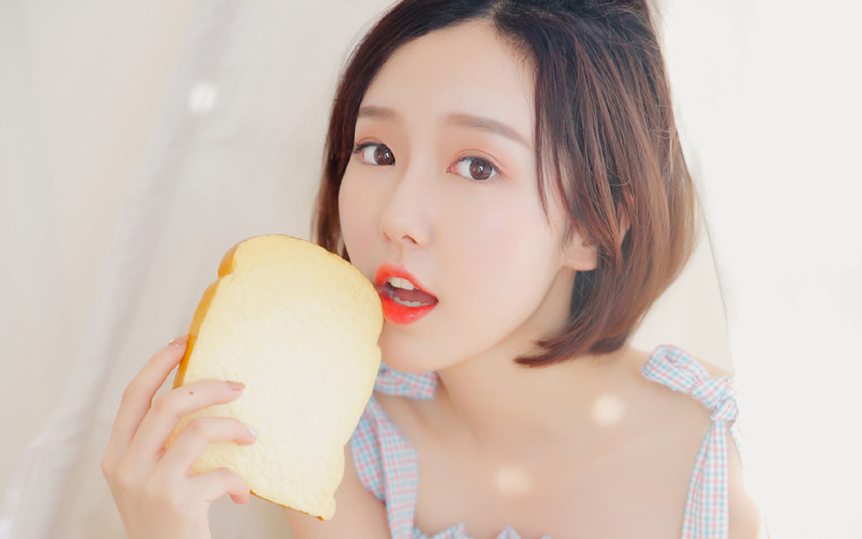 当北极光遇上樱花,美加墨世界杯焦点战中的唯一性悖论—芬兰大胜哥斯达黎加,久保建英的异乡光芒